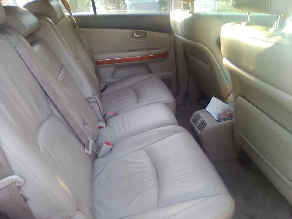 2004 Lexus RX 2nd Gen - Image 7 of 10