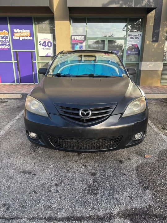 2004 Mazda Mazda 3 1st Gen - Image 2 of 3