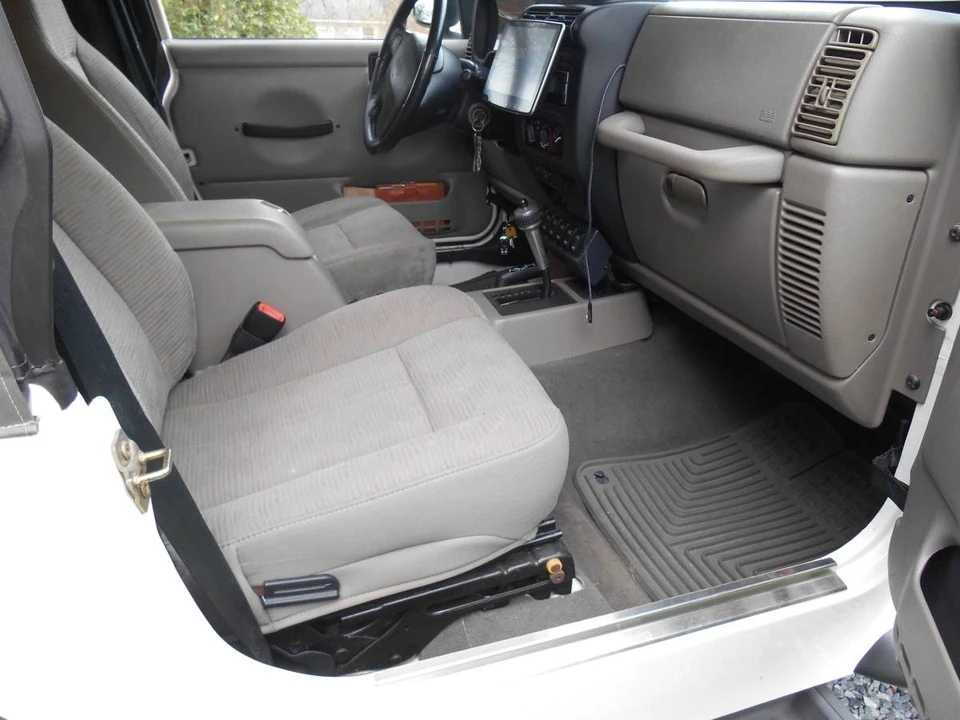 2004 Jeep TJ Wrangler - Image 8 of 9