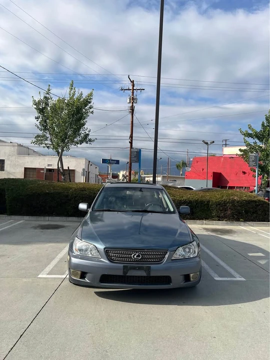 2004 Lexus IS 1st Gen - Image 5 of 9