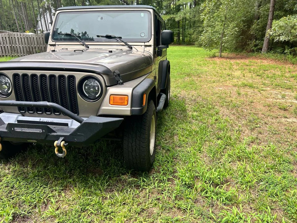 2004 Jeep TJ Wrangler - Image 2 of 14