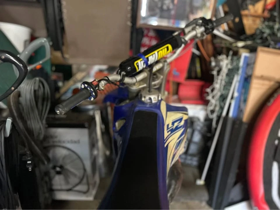 2004 Yamaha YZ - Image 2 of 9