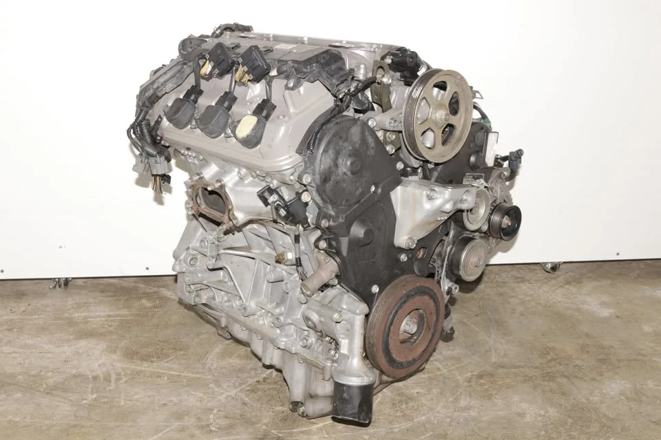 Parts & Memorabilia Engines - Image 8 of 9