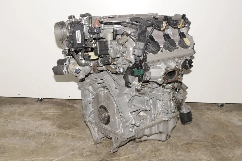 Parts & Memorabilia Engines - Image 6 of 9