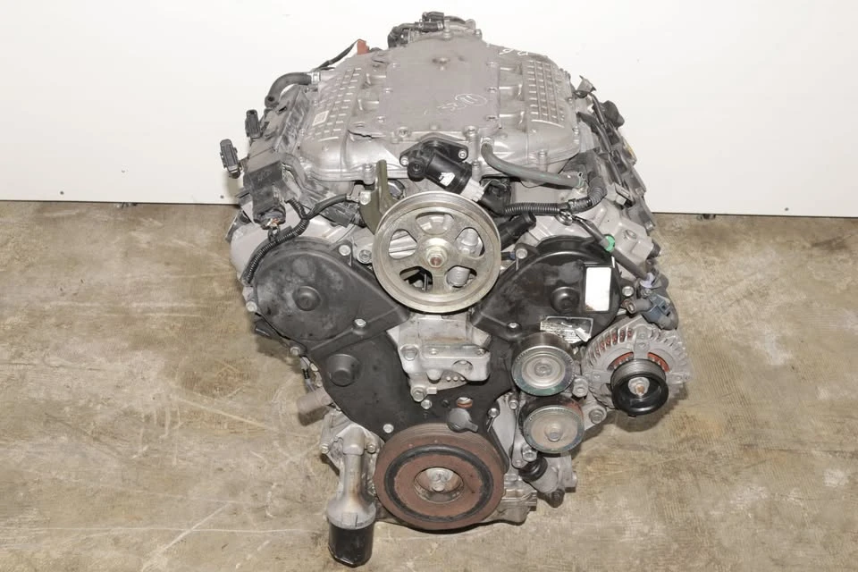 Parts & Memorabilia Engines - Image 2 of 9