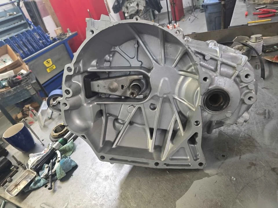 2005 Parts & Memorabilia Gearboxes - Image 7 of 10