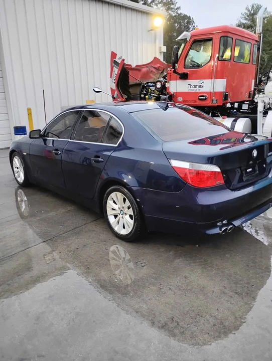 2005 BMW E60 545i & 550i Sedan - Image 4 of 4