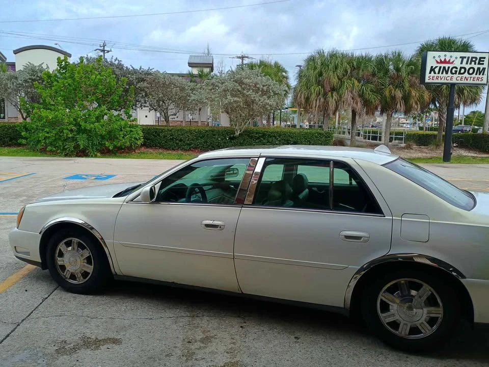 2005 Cadillac DeVille 8th Gen - Image 4 of 4