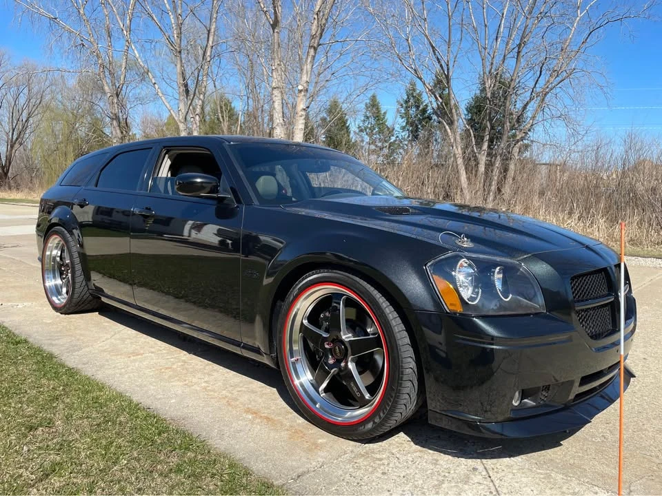 2005 Dodge Magnum 2nd Gen Wagon - Image 3 of 3