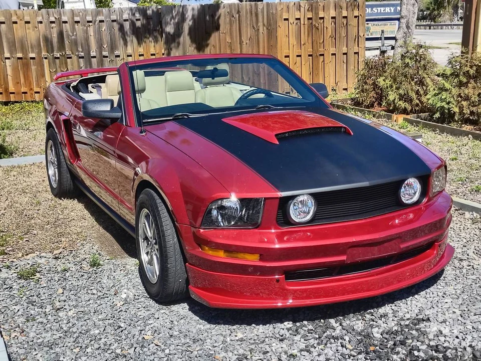 2005 Ford S197 Mustang - Image 2 of 9