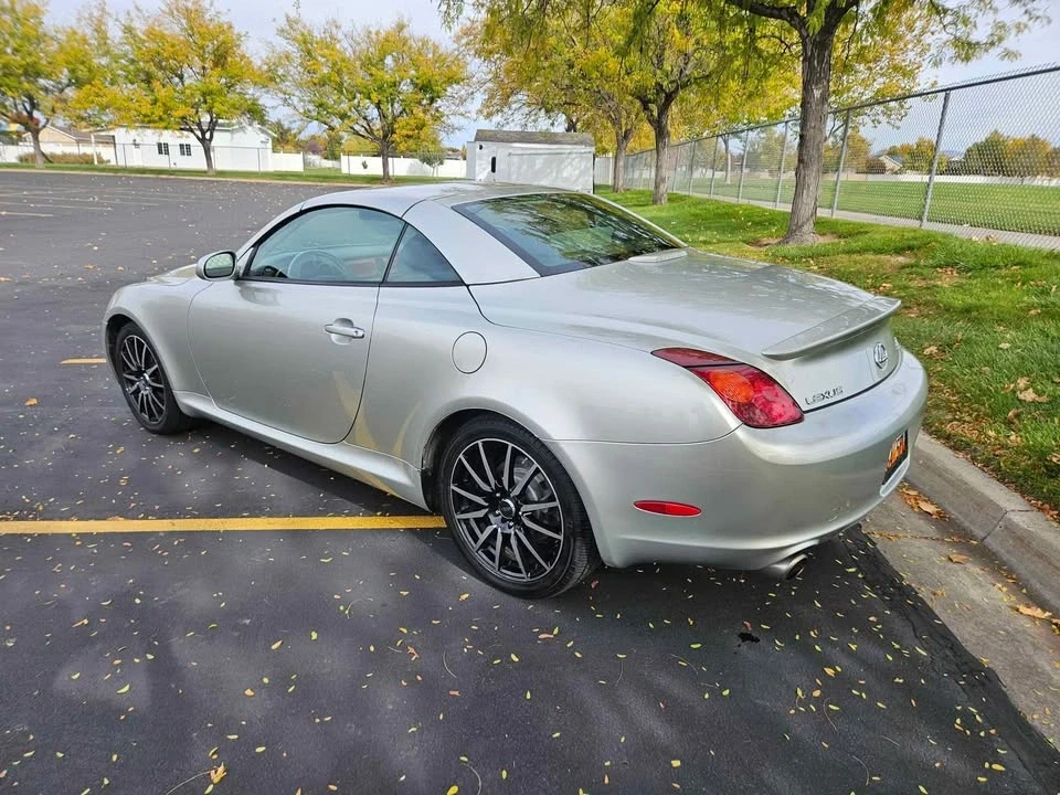 2005 Lexus SC430 - Image 4 of 10