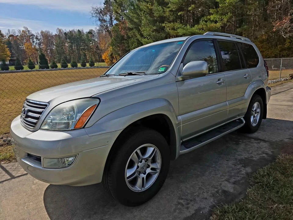 2005 Lexus GX 1st Gen - Image 5 of 7