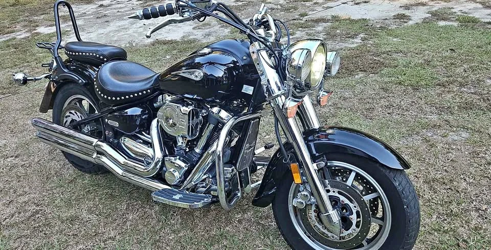 2005 Yamaha - Image 2 of 3