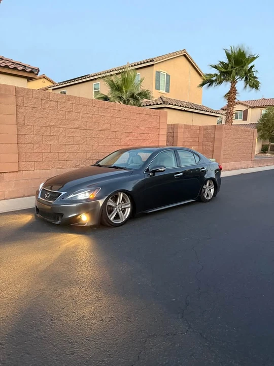 2006 Lexus IS 2nd Gen - Image 7 of 8