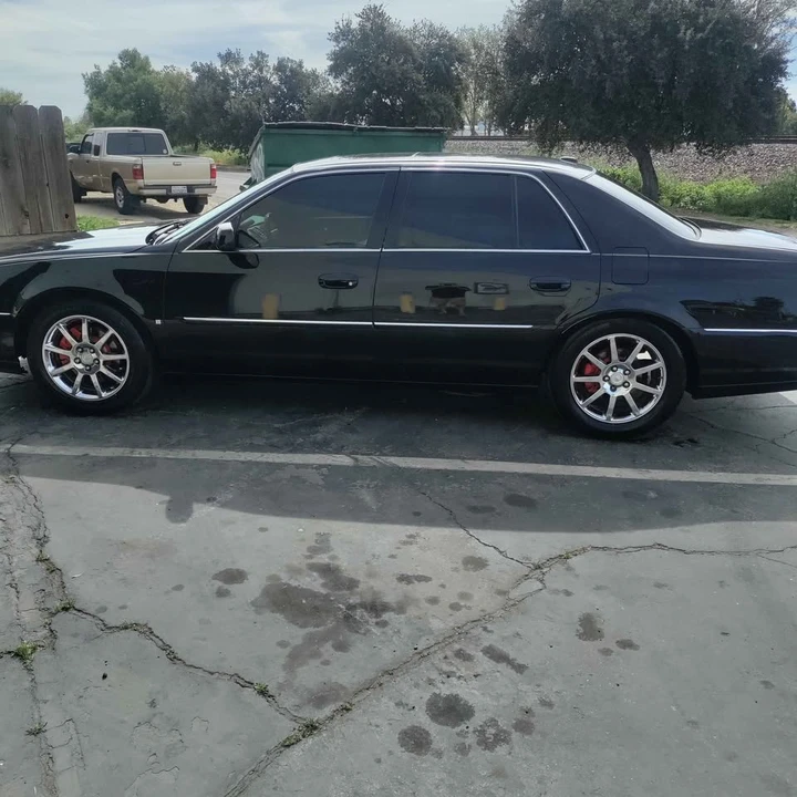 2006 Cadillac DTS - Image 2 of 9