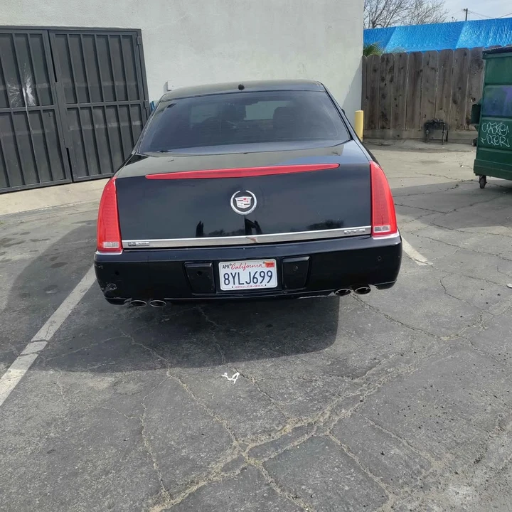 2006 Cadillac DTS - Image 8 of 9