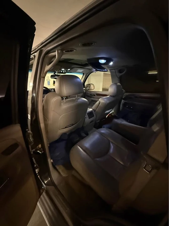 2006 Cadillac Escalade & EXT 2nd Gen - Image 6 of 9