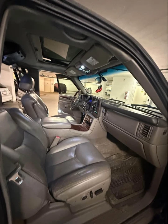 2006 Cadillac Escalade & EXT 2nd Gen - Image 7 of 9