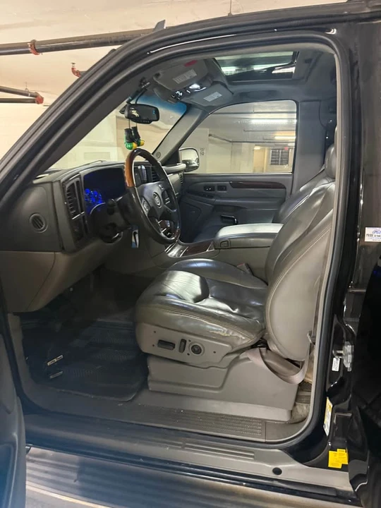 2006 Cadillac Escalade & EXT 2nd Gen - Image 5 of 9