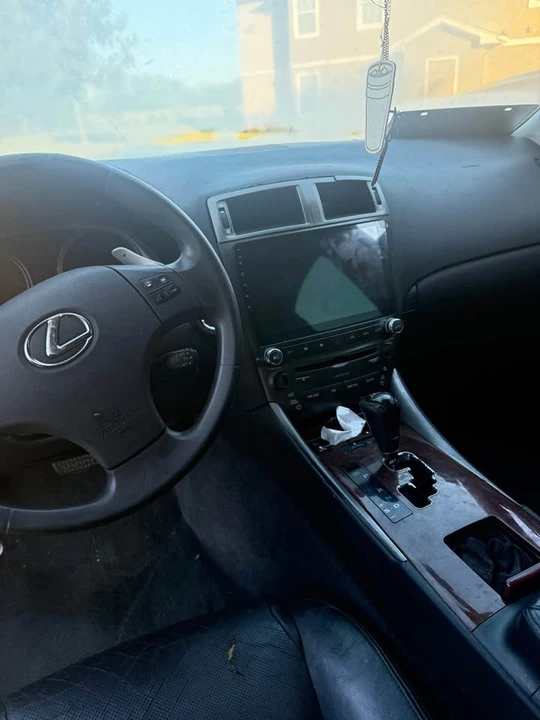 2006 Lexus IS 2nd Gen - Image 4 of 5