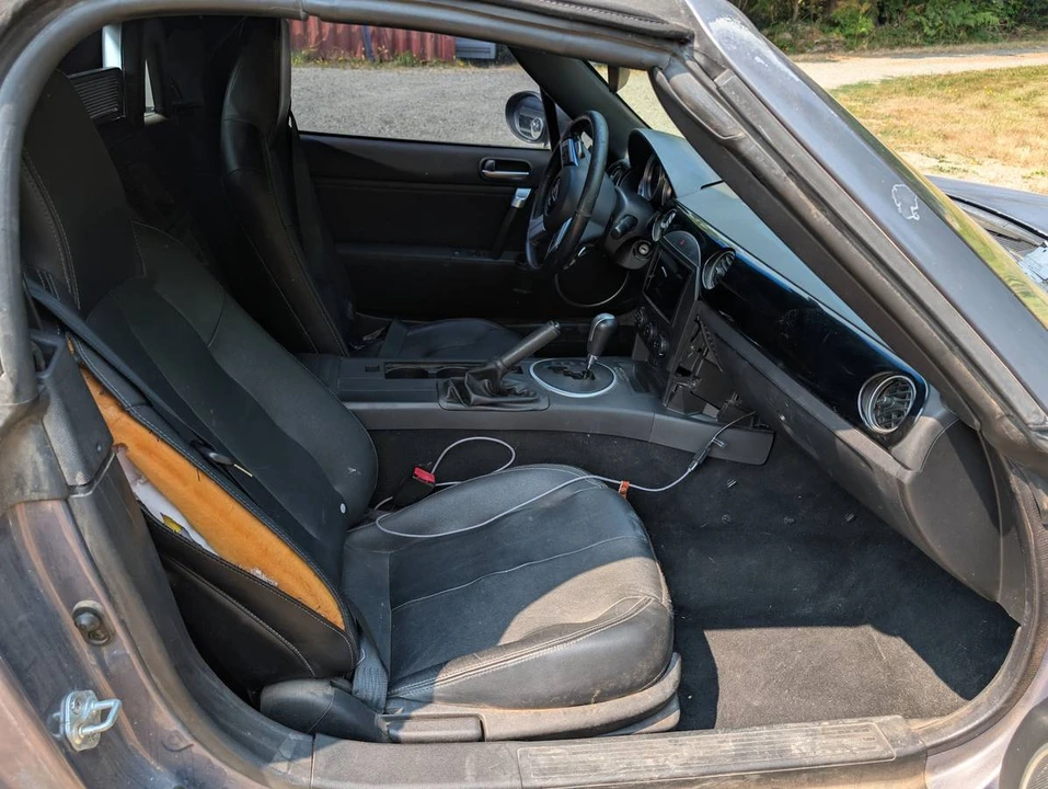2006 Mazda NC MX-5 Miata - Image 11 of 19
