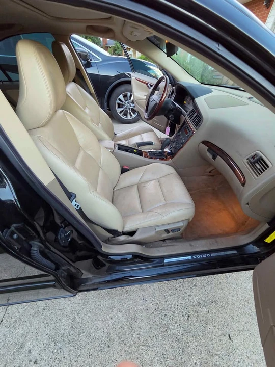 Volvo S60 1st Gen - Image 5 of 6