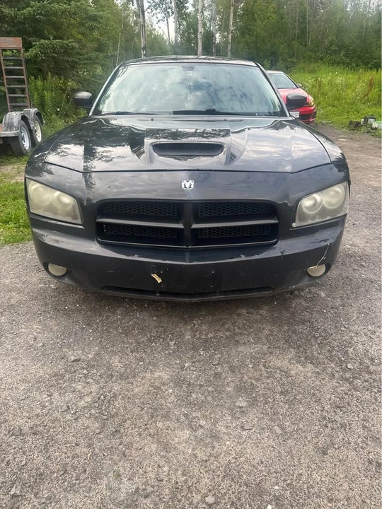 Dodge Charger 6th Gen - Image 6 of 7