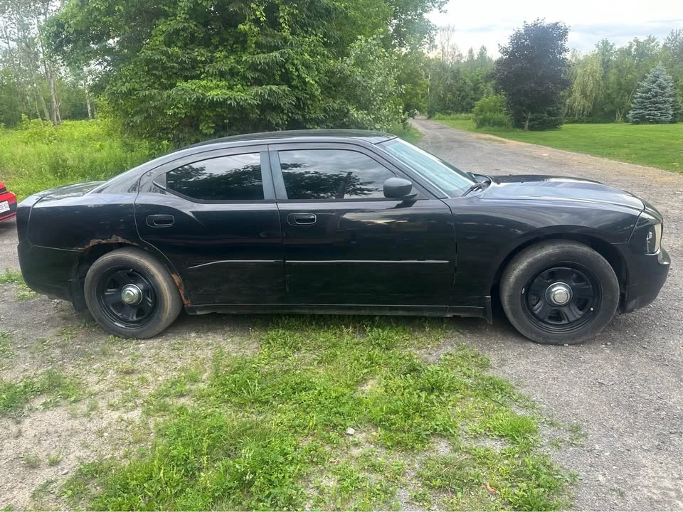 Dodge Charger 6th Gen - Image 4 of 7