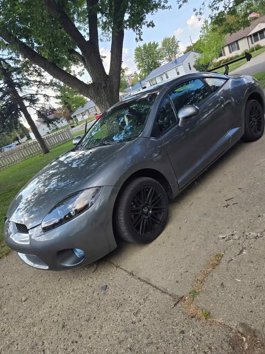 2006 Mitsubishi Eclipse 3rd Gen - Image 2 of 3
