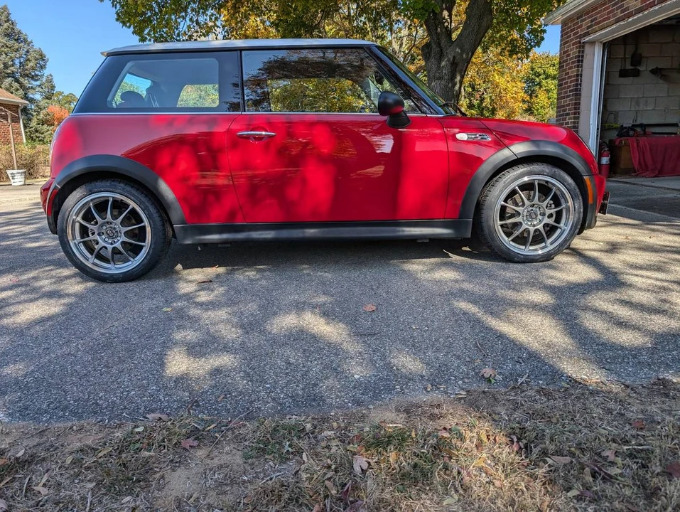 2006 Mini Mini Cooper S 1st Gen - Image 2 of 2