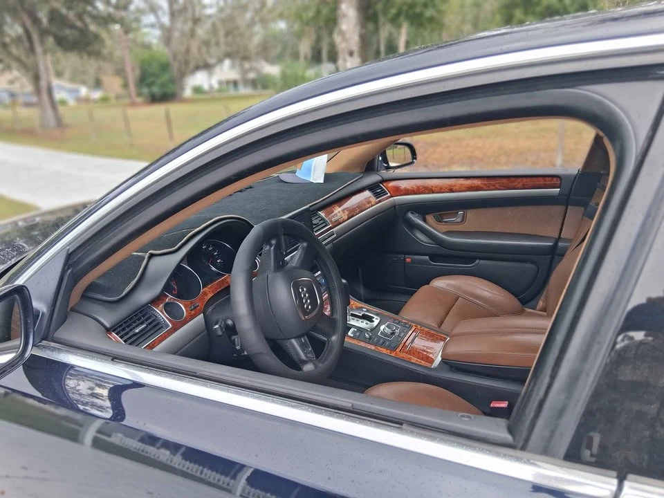 2007 Audi D3 A8 - Image 2 of 8