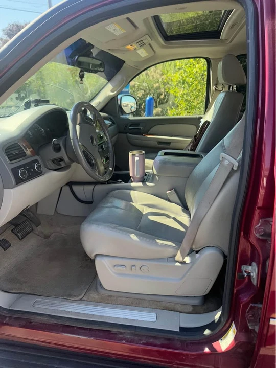 GMC Yukon 3rd Gen - Image 6 of 9