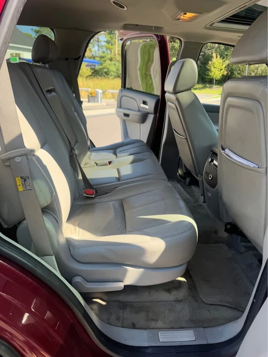 GMC Yukon 3rd Gen - Image 7 of 9