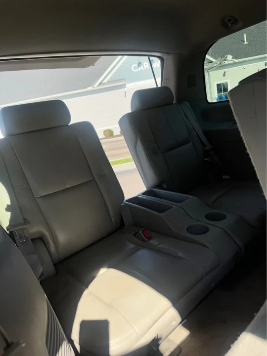 GMC Yukon 3rd Gen - Image 8 of 9