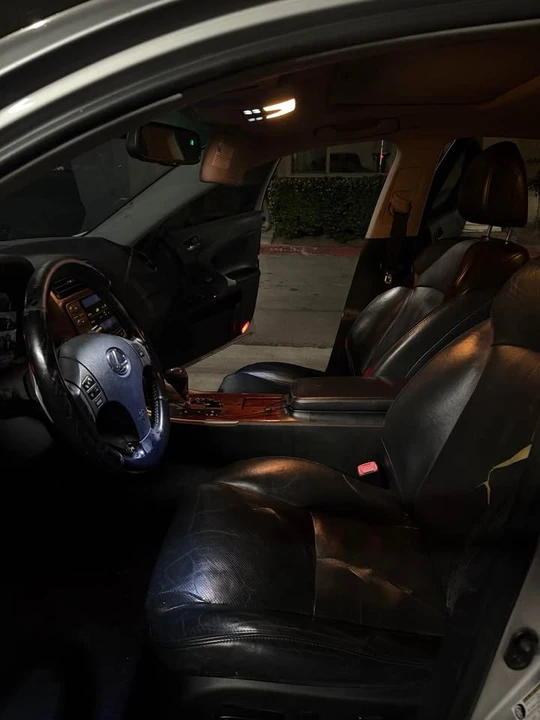 2007 Lexus IS 2nd Gen - Image 6 of 8