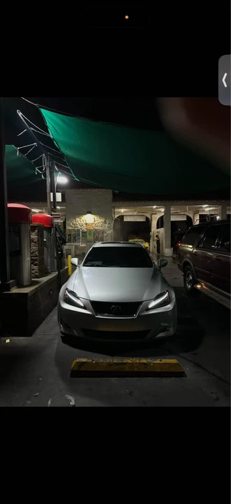 2007 Lexus IS 2nd Gen - Image 2 of 8