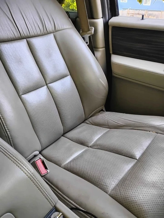 2007 Lincoln Navigator 3rd Gen - Image 9 of 10