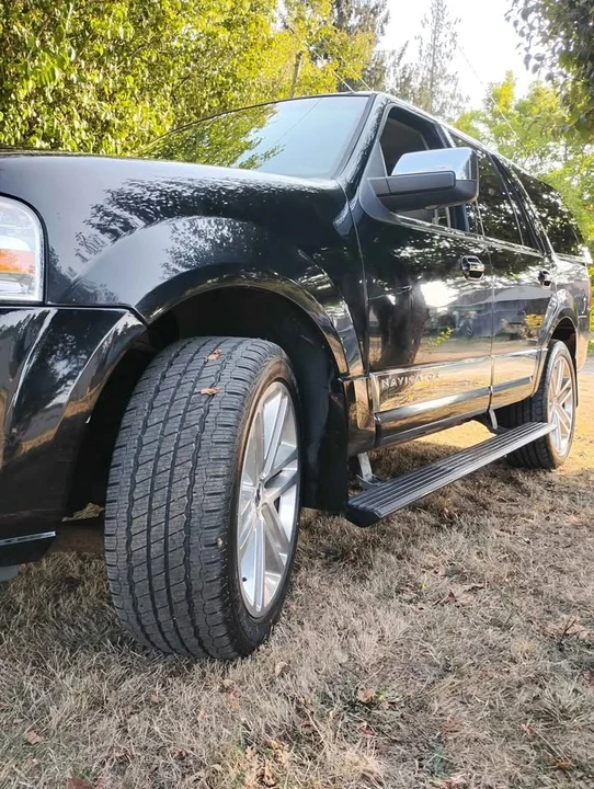 2007 Lincoln Navigator 3rd Gen - Image 6 of 10
