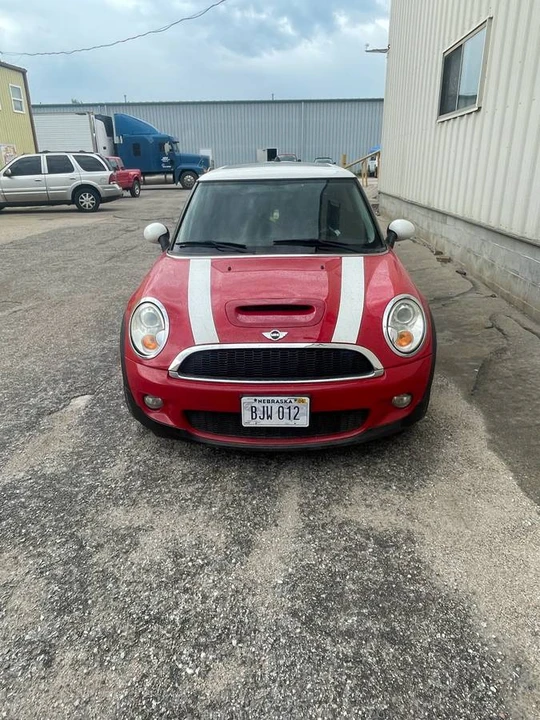 2007 Mini Mini 2nd Gen - Image 2 of 3