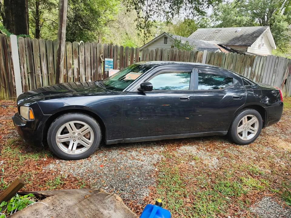 Dodge Charger 6th Gen - Image 3 of 8