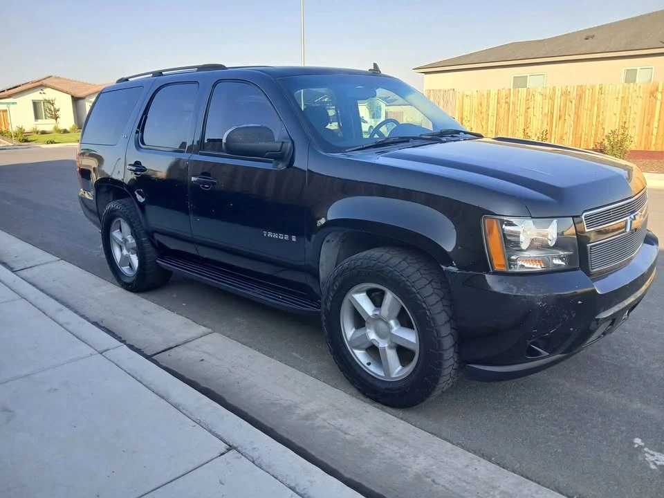 2007 Chevrolet Tahoe 3rd Gen - Image 2 of 3