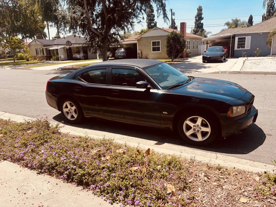 2007 Dodge Charger 6th Gen - Image 3 of 8
