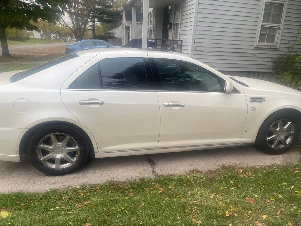 2008 Cadillac STS - Image 2 of 9