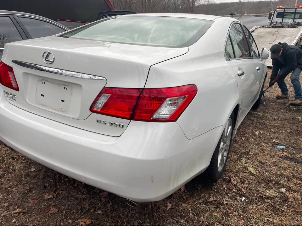 2008 Lexus ES 4th Gen - Image 3 of 7