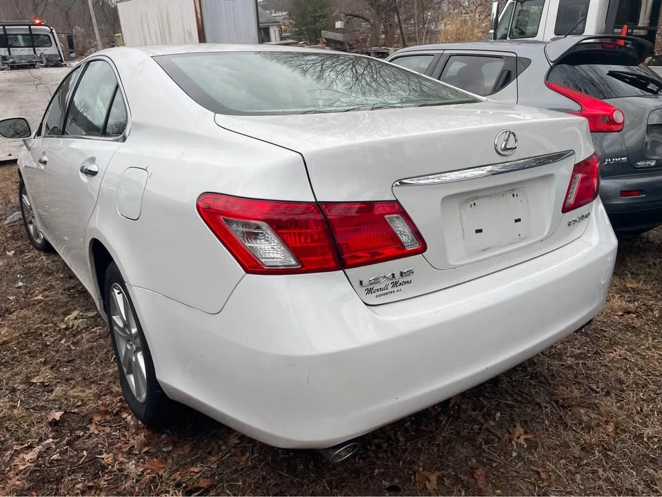 2008 Lexus ES 4th Gen - Image 2 of 7