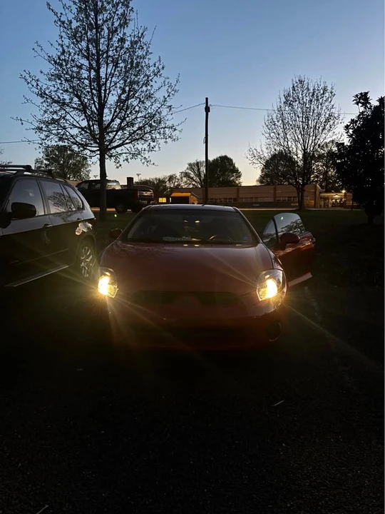 2008 Mitsubishi Eclipse 4th Gen - Image 3 of 4