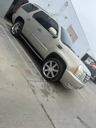 2008 Cadillac Escalade & EXT 3rd Gen - Image 10 of 11