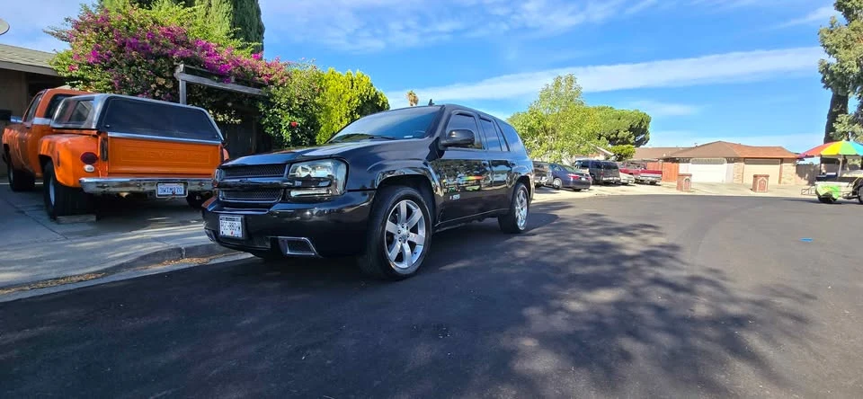Chevrolet Trailblazer - Image 2 of 6