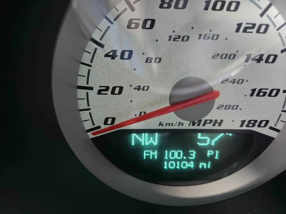 2008 Dodge Challenger 3rd Gen - Image 3 of 8