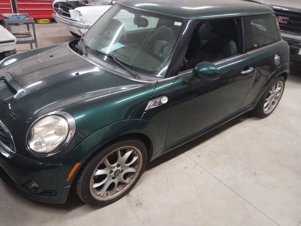 2006 Mini Mini Cooper S 1st Gen - Image 6 of 9